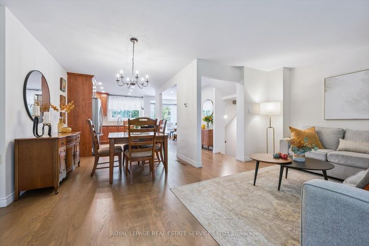 Photo 11 at 24 - 915 Inverhouse Drive, Clarkson, Mississauga