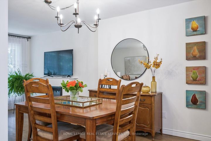 Photo 16 at 24 - 915 Inverhouse Drive, Clarkson, Mississauga