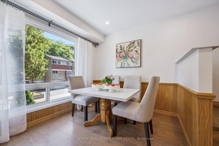 Photo 22 at 24 - 915 Inverhouse Drive, Clarkson, Mississauga