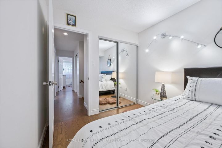 Photo 29 at 24 - 915 Inverhouse Drive, Clarkson, Mississauga