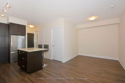 Photo 5 at 2004 - 18 Graydon Hall Drive, Donalda, Toronto
