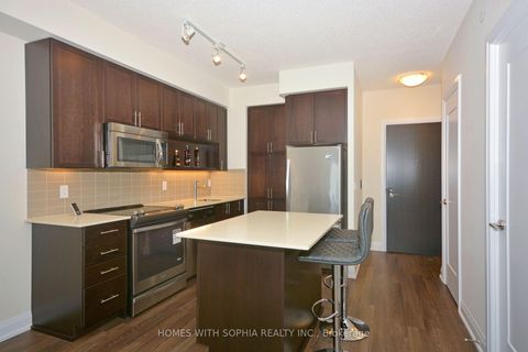 Photo 10 at 2004 - 18 Graydon Hall Drive, Donalda, Toronto