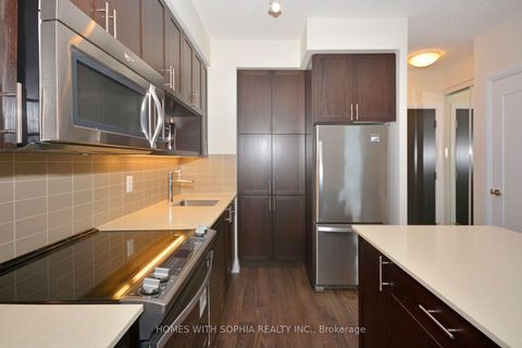 Photo 11 at 2004 - 18 Graydon Hall Drive, Donalda, Toronto