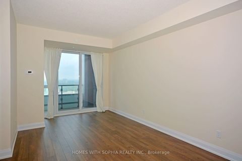 Photo 16 at 2004 - 18 Graydon Hall Drive, Donalda, Toronto