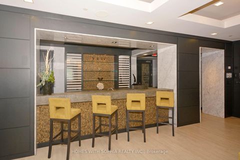 Photo 28 at 2004 - 18 Graydon Hall Drive, Donalda, Toronto