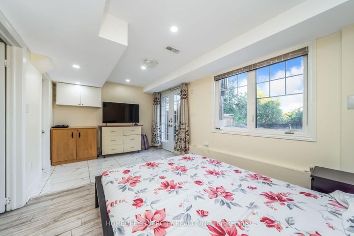 Photo 39 at 44 Davenfield Circle, Bram East, Brampton