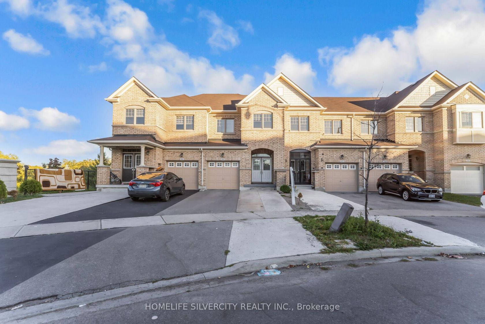 44 Davenfield Circle, Bram East, Brampton 2