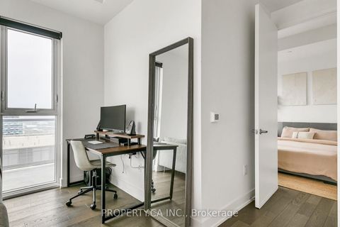 Photo 16 at 403 - 10 Prince Arthur Avenue, Annex, Toronto