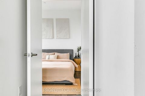 Photo 26 at 403 - 10 Prince Arthur Avenue, Annex, Toronto