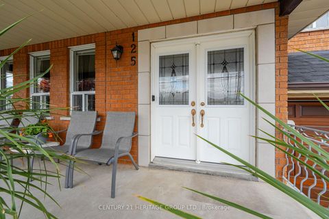 Photo 1 at 125 Anthony Road, CFB, Toronto
