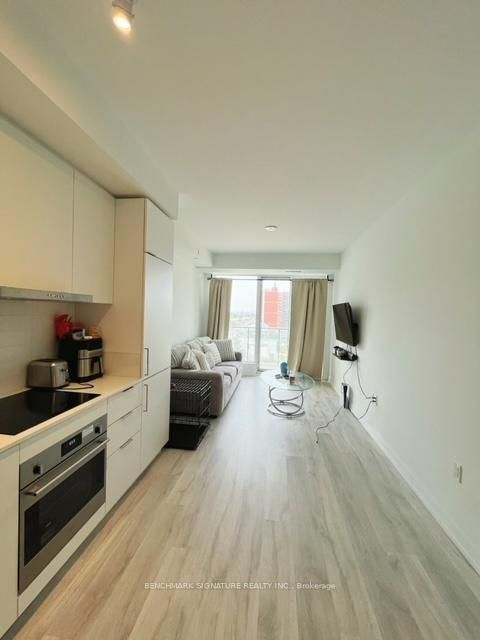 Photo 2 at 735 - 7 Golden Lion Heights N, Newtonbrook East, Toronto