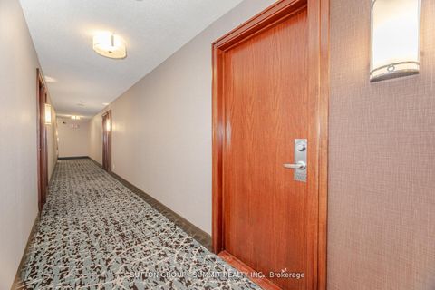 Photo 3 at 2923 - 68 CORPORATE Drive, Woburn, Toronto