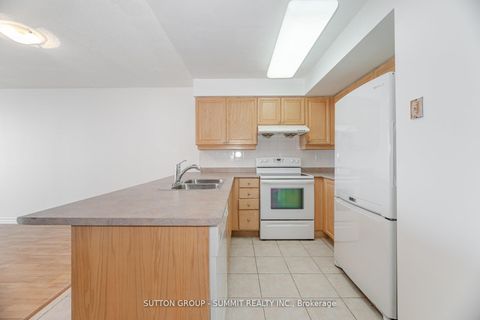 Photo 7 at 2923 - 68 CORPORATE Drive, Woburn, Toronto