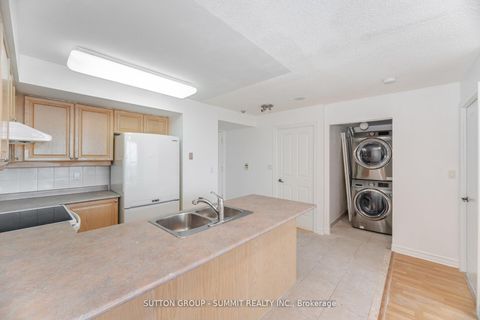 Photo 9 at 2923 - 68 CORPORATE Drive, Woburn, Toronto