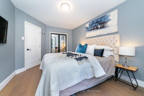Photo 18 at 83 Cairnside Crescent, Pleasant View, Toronto