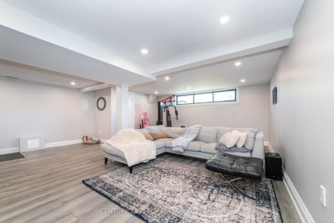 Photo 30 at 83 Cairnside Crescent, Pleasant View, Toronto