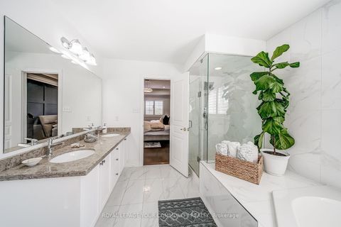 Photo 22 at 145 Tonner Crescent, Bayview Northeast, Aurora