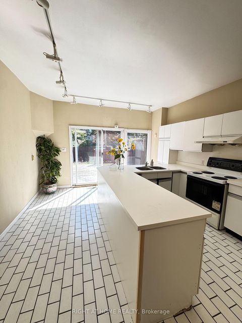Photo 6 at 755 Gerrard Street E, South Riverdale, Toronto