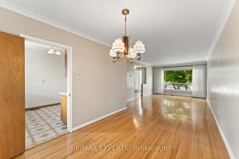 Photo 10 at 19 Peterdale Road, Jane Heights, Toronto