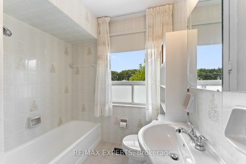 Photo 15 at 19 Peterdale Road, Jane Heights, Toronto
