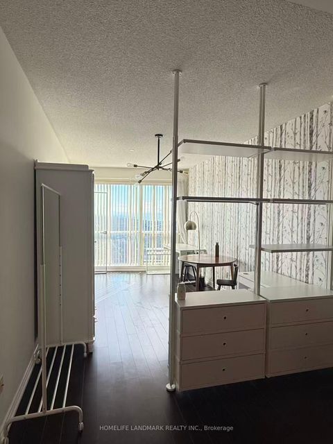 Photo 8 at 5603 - 386 Yonge Street, Bay Street Corridor, Toronto Photo 8 at 5603 - 386 Yonge Street, Bay Street Corridor, Toronto