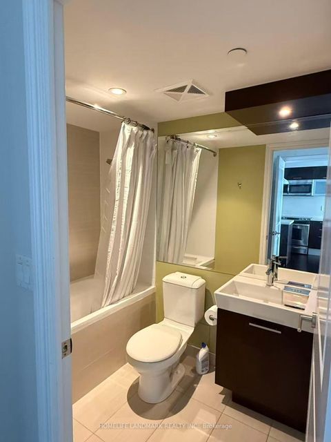 Photo 14 at 5603 - 386 Yonge Street, Bay Street Corridor, Toronto Photo 14 at 5603 - 386 Yonge Street, Bay Street Corridor, Toronto