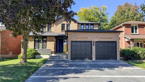 Photo 1 at 280 Kennedy Street W, Aurora Highlands, Aurora