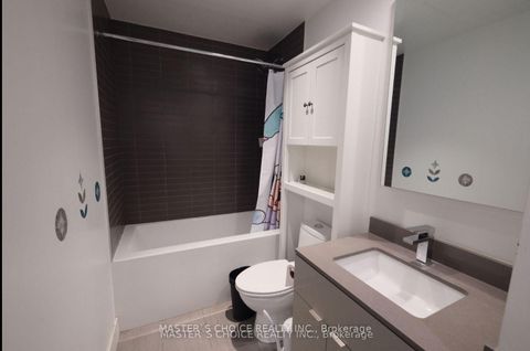 Photo 4 at 3809 - 7 Grenville Street, Bay Street Corridor, Toronto