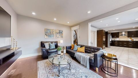 Photo 15 at 372 Greenock Drive, Maple, Vaughan