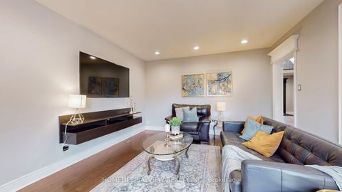 Photo 16 at 372 Greenock Drive, Maple, Vaughan
