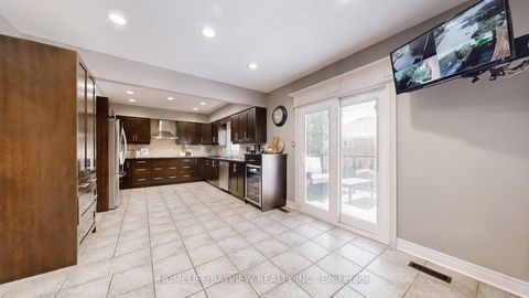 Photo 19 at 372 Greenock Drive, Maple, Vaughan