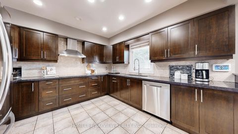 Photo 20 at 372 Greenock Drive, Maple, Vaughan