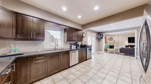 Photo 21 at 372 Greenock Drive, Maple, Vaughan
