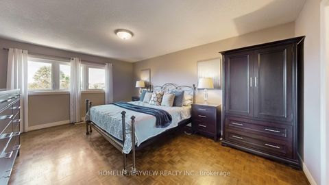 Photo 25 at 372 Greenock Drive, Maple, Vaughan