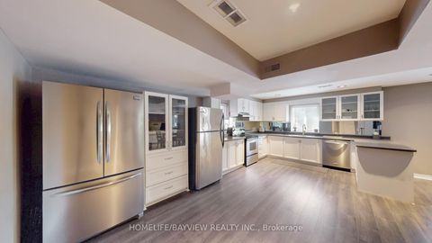 Photo 39 at 372 Greenock Drive, Maple, Vaughan