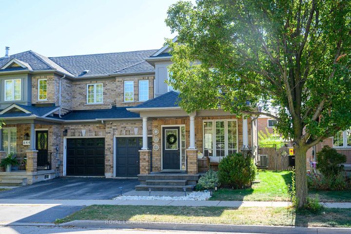 Photo 2 at 646 Julia Avenue, Appleby, Burlington