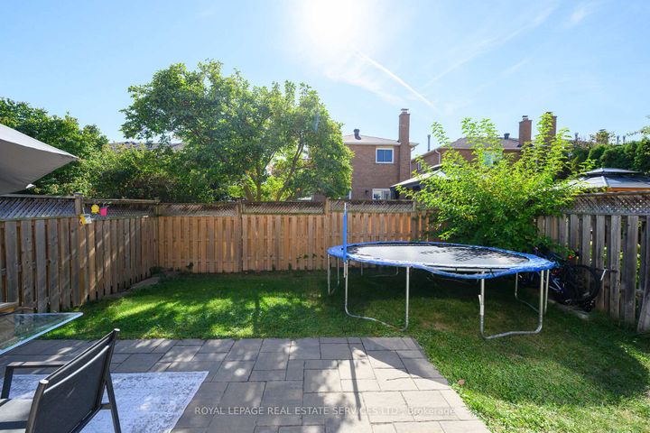 Photo 28 at 646 Julia Avenue, Appleby, Burlington