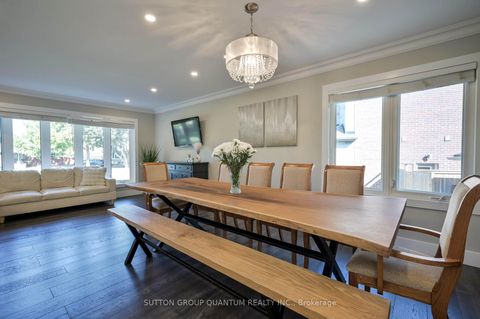 Photo 11 at 390 Wendall Place, WO West, Oakville