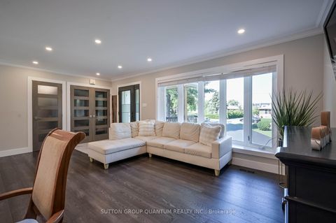 Photo 14 at 390 Wendall Place, WO West, Oakville