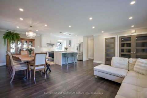 Photo 17 at 390 Wendall Place, WO West, Oakville