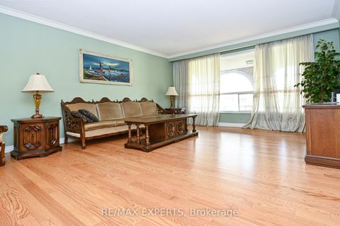 Photo 10 at 2355 Major Mackenzie Drive, Maple, Vaughan