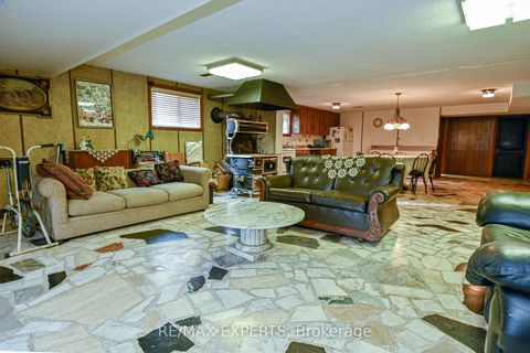 Photo 20 at 2355 Major Mackenzie Drive, Maple, Vaughan