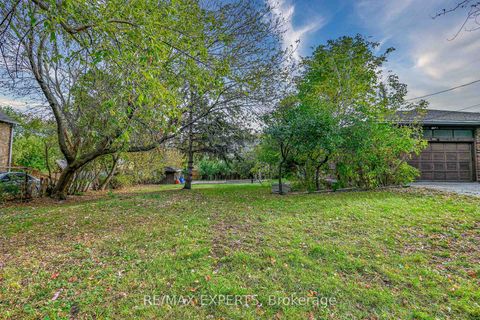 Photo 23 at 2355 Major Mackenzie Drive, Maple, Vaughan