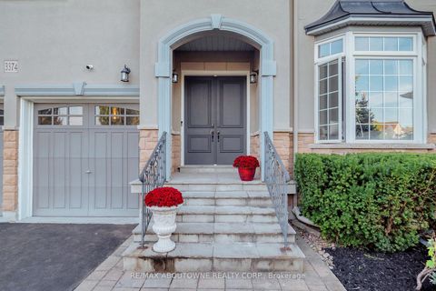 Photo 2 at 3374 Fox Run Circle, BR Bronte, Oakville