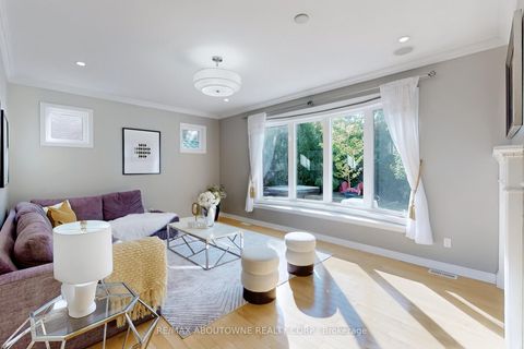 Photo 16 at 3374 Fox Run Circle, BR Bronte, Oakville