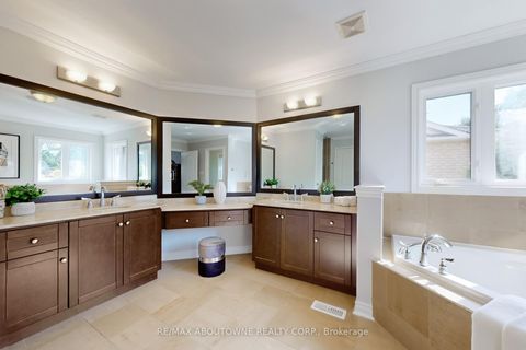 Photo 27 at 3374 Fox Run Circle, BR Bronte, Oakville