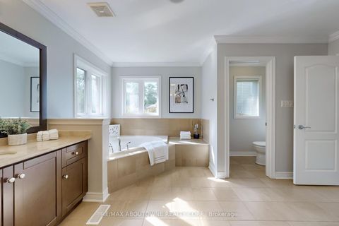Photo 28 at 3374 Fox Run Circle, BR Bronte, Oakville