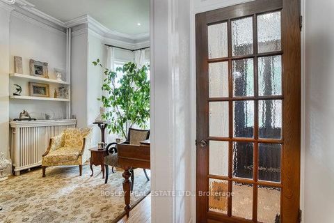 Photo 4 at 140 Dovercourt Road, Little Portugal, Toronto