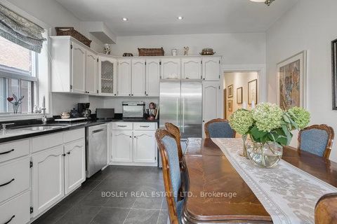 Photo 12 at 140 Dovercourt Road, Little Portugal, Toronto
