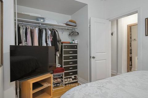 Photo 17 at 140 Dovercourt Road, Little Portugal, Toronto
